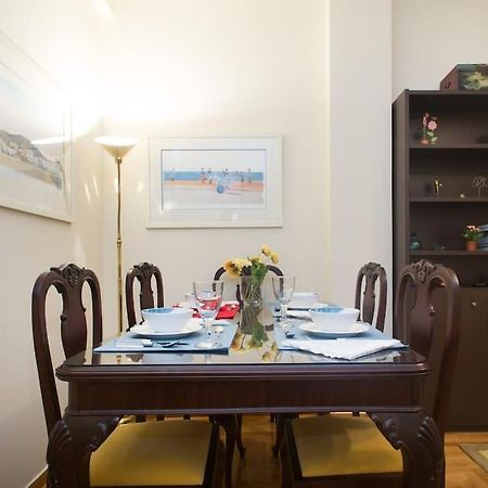 Top-Rated 1-Bedroom Apartment In The Heart Of Atene Esterno foto
