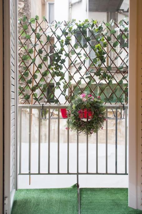 Top-Rated 1-Bedroom Apartment In The Heart Of Atene Esterno foto