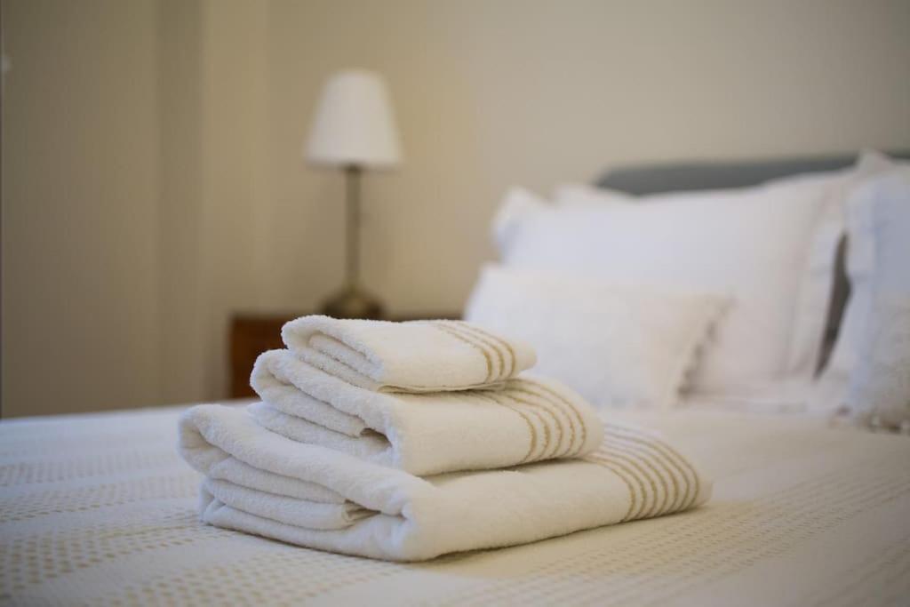 Top-Rated 1-Bedroom Apartment In The Heart Of Atene Esterno foto