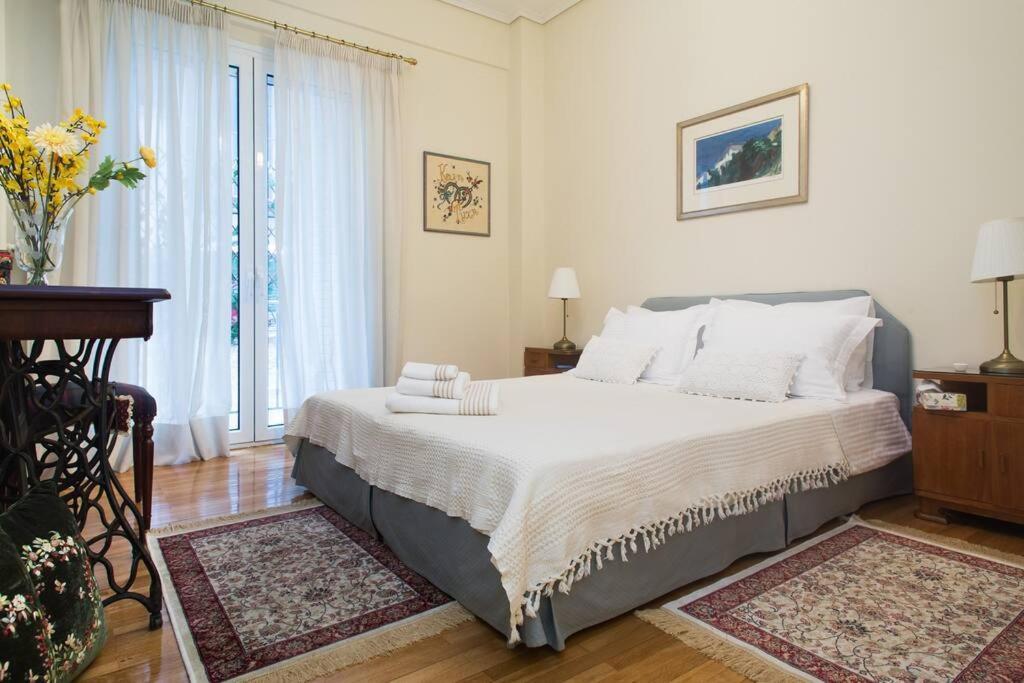 Top-Rated 1-Bedroom Apartment In The Heart Of Atene Esterno foto