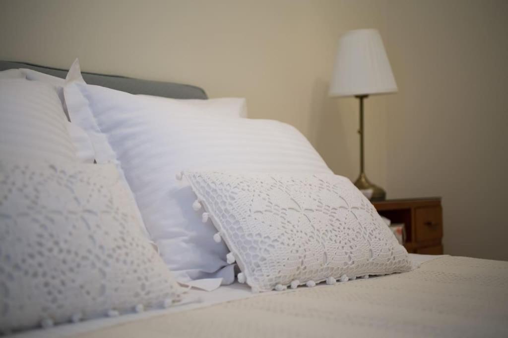 Top-Rated 1-Bedroom Apartment In The Heart Of Atene Esterno foto